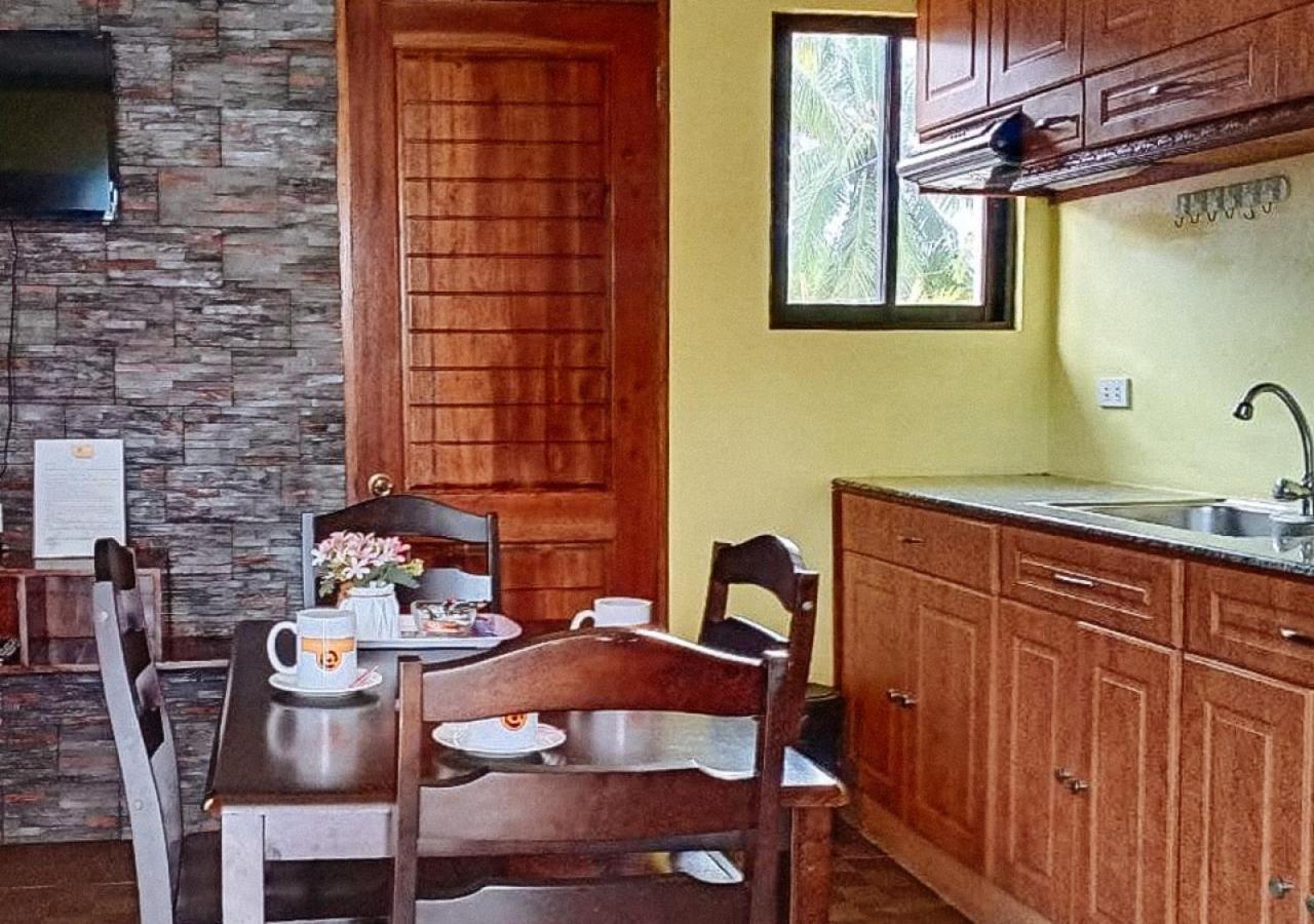 Kojie Guest House Moalboal Εξωτερικό φωτογραφία