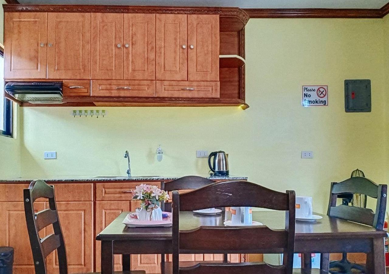 Kojie Guest House Moalboal Εξωτερικό φωτογραφία
